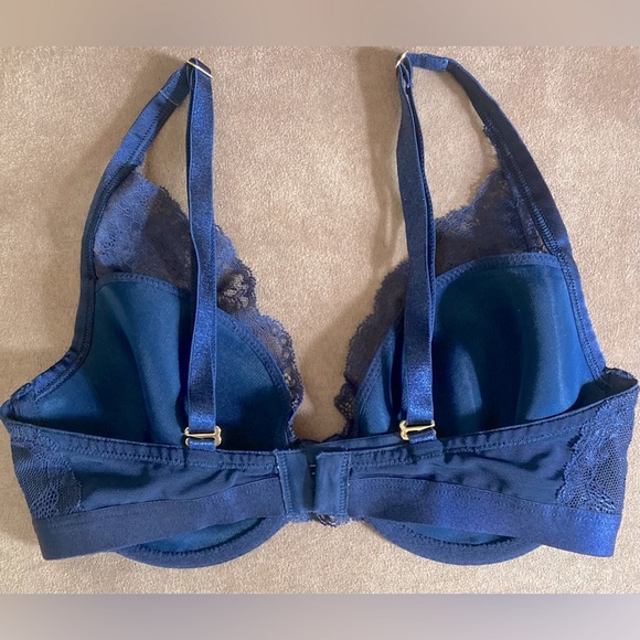 Soma Lightest Lift Lace Plunge Bra - Picture 2 of 5